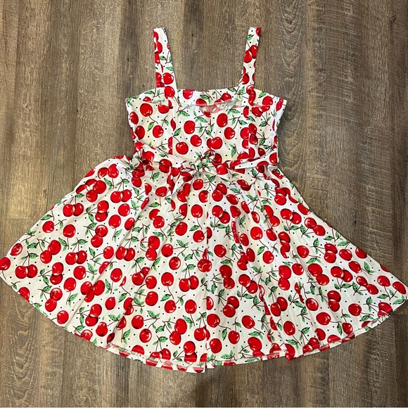 Dresses & Skirts - Cute rock-a-billy or pin-up girl style dress. White with apple print.